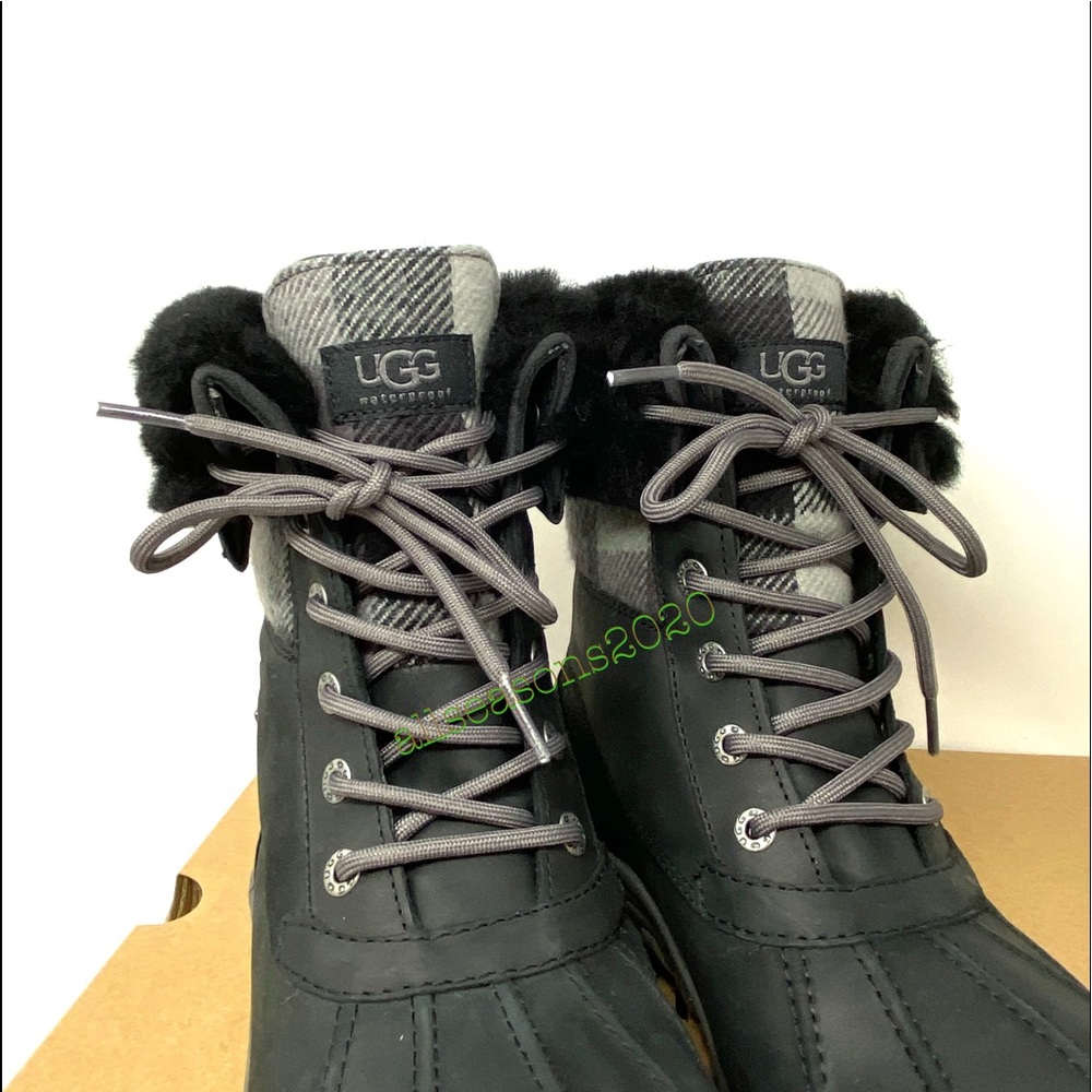 UGG Women’s Boots Adirondack 2 Plaid Black Le Fur - Picture 6 of 12